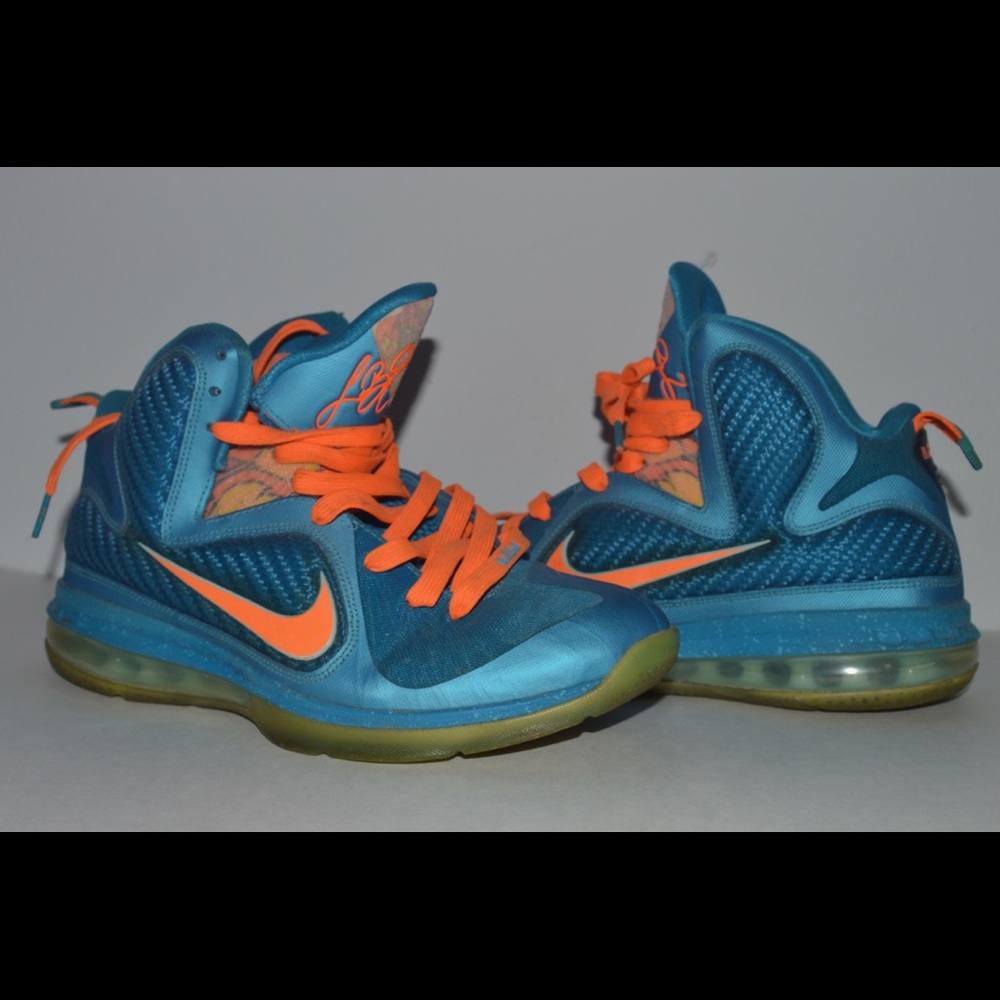 Pre-owned lebron 9’s China size 8.5
